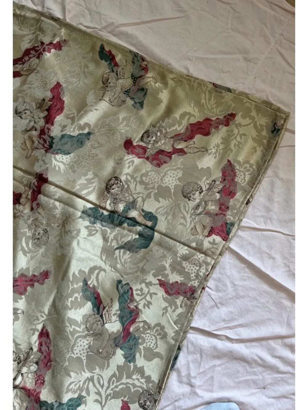 Vintage Cherub Pattern Jacquard Tablecloth Floral Design Gold Red Green 48”x110”